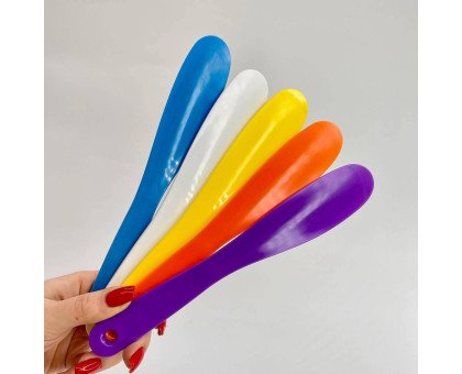 Шпатель пластиковий жорсткий 22×4 см, великий